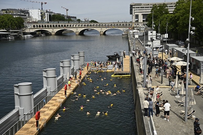 Rio Sena em Paris reabre para banhistas pela 1ª vez desde 1923; veja fotos 2 Rio Sena em Paris reabre para banhistas pela 1ª vez desde 1923; veja fotos