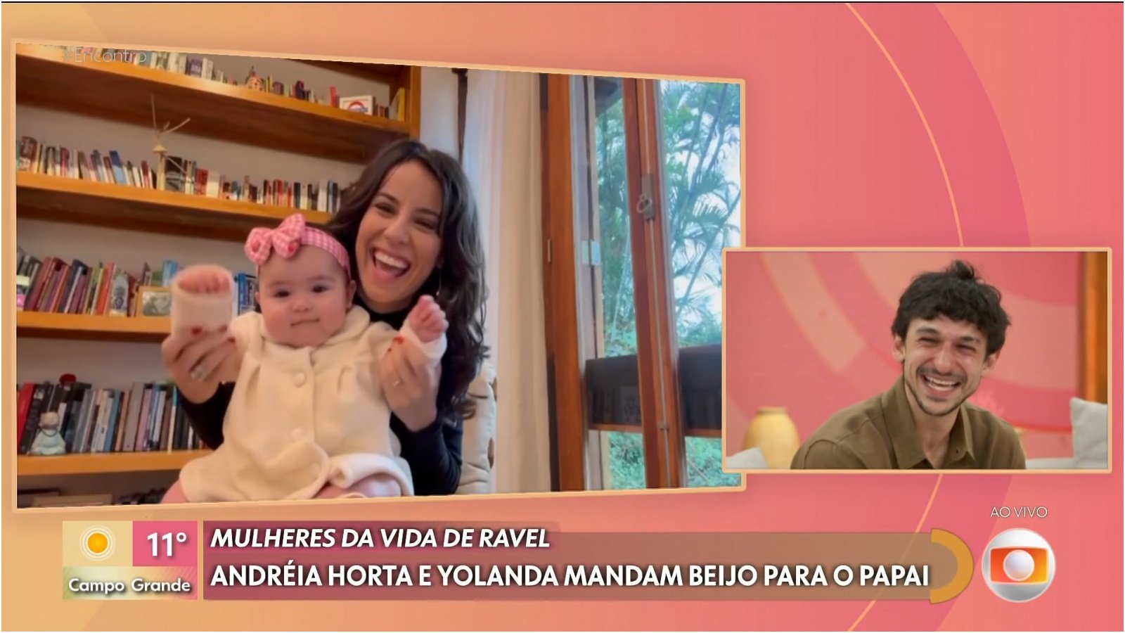 Ravel Andrade vai às lágrimas com surpresa de Andréia Horta e da filha ao vivo 2 Ravel Andrade vai às lágrimas com surpresa de Andréia Horta e da filha ao vivo