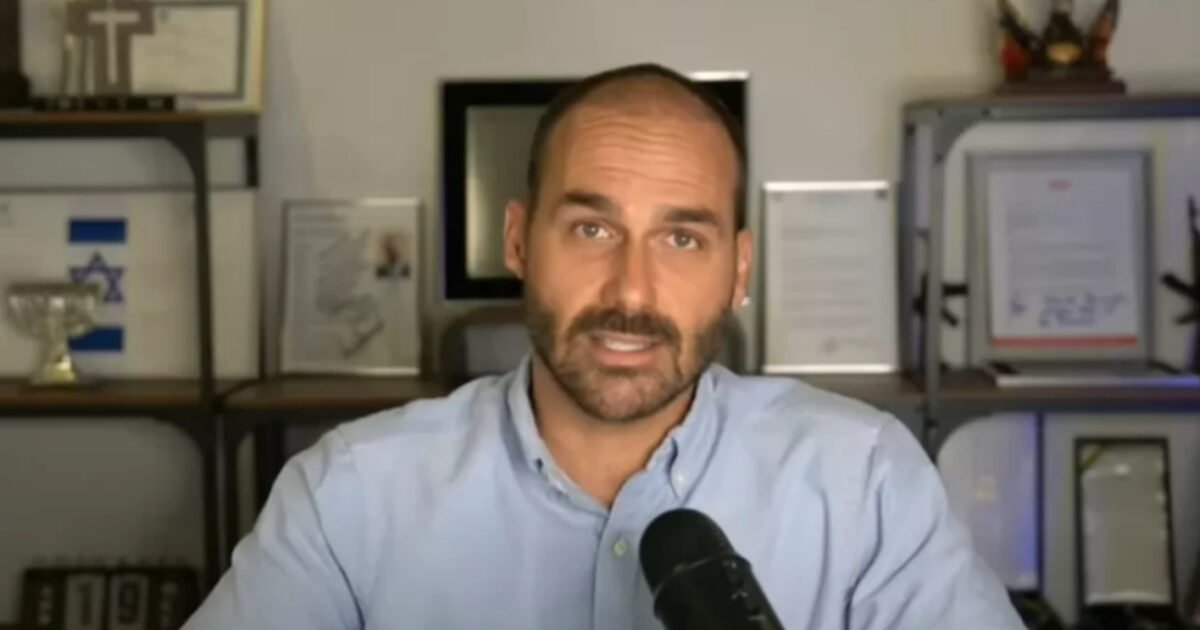 Eduardo Bolsonaro diz que não voltará ao Brasil e sonha com Moraes ‘na cadeia’