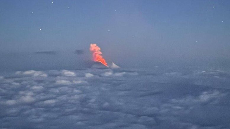 Vulcão entra em erupção na Rússia após terremoto; veja vídeo