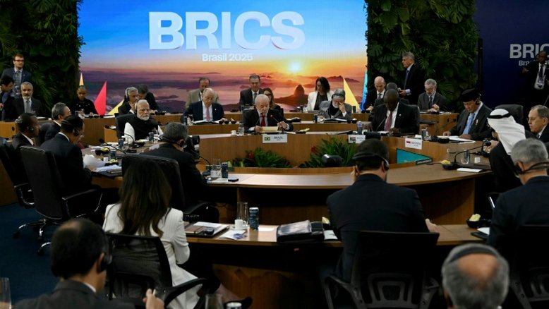 Sem citar Trump, Brics expressa preocupação com tarifas