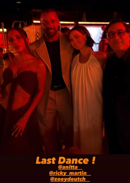Anitta impacta com rosto remodelado em novas fotos com Sofía Vergara e Ricky Martin