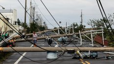 Tufão Danas deixa dois mortos e centenas de feridos em Taiwan