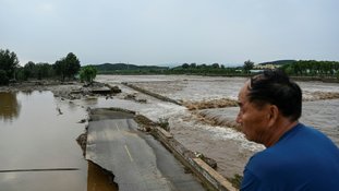 Tempestades deixam 30 mortos em Pequim