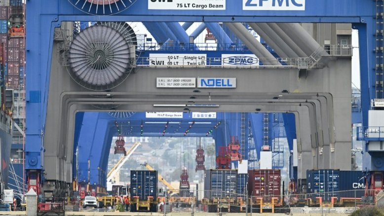 Déficit comercial dos EUA aumenta em maio, aprofundado por tarifas de Trump