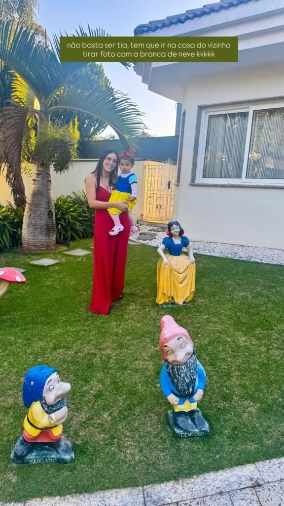 Irmã de Bruna Biancardi encanta web ao mostrar Mavie fantasiada de Branca de Neve