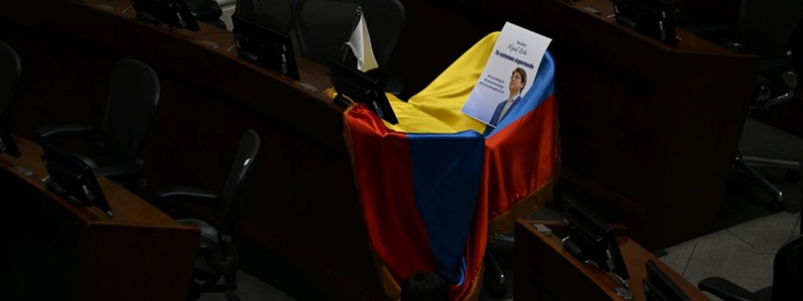 Morte de Uribe repete violência política colombiana das décadas de 80 e 90; relembre