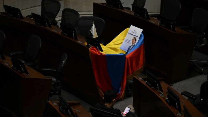Morte de Uribe repete violência política colombiana das décadas de 80 e 90; relembre