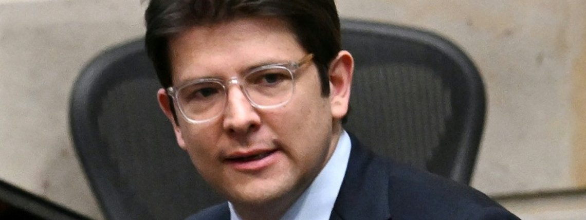 Piora estado clínico de presidenciável baleado na Colômbia