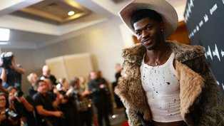 Rapper Lil Nas X é preso por andar seminu em Los Angeles