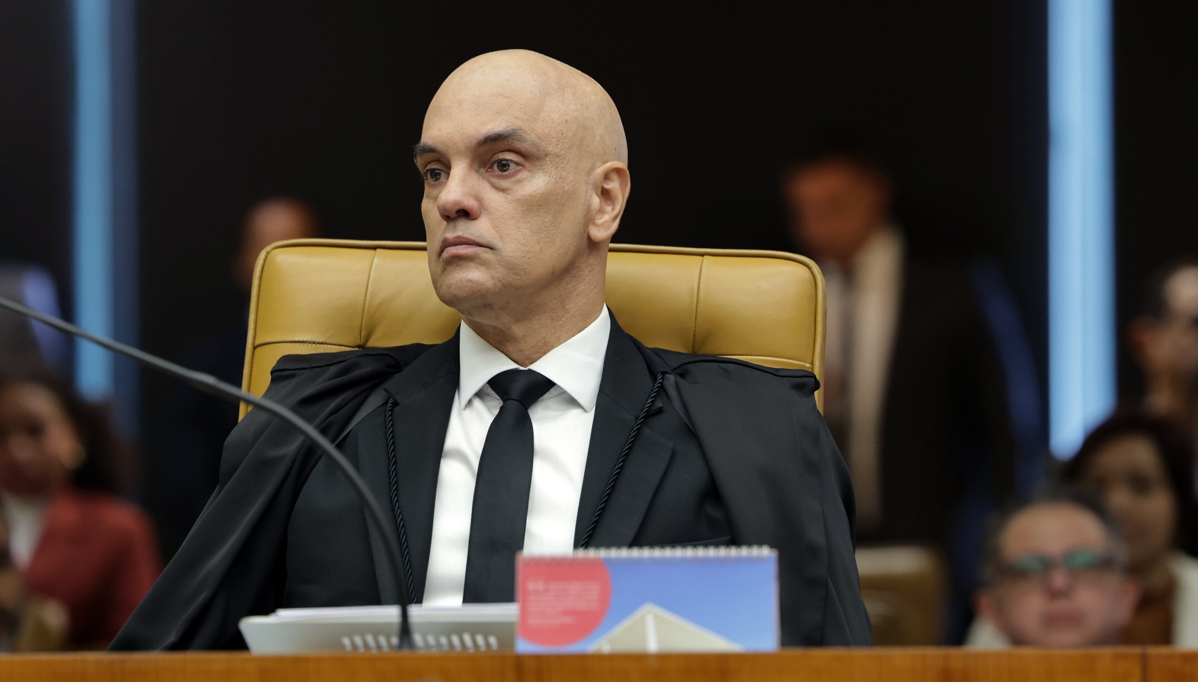 Tristeza, indignação e piada: o que conta quem visitou Bolsonaro na prisão domiciliar 2 Alexandre de Moraes, ministro do STF
