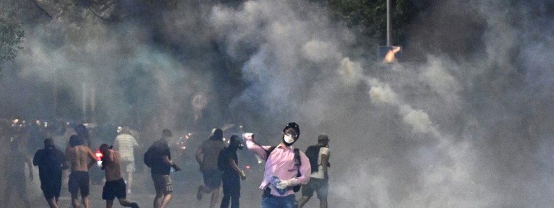 Confrontos eclodem em cidades da Sérvia em nova noite de protestos