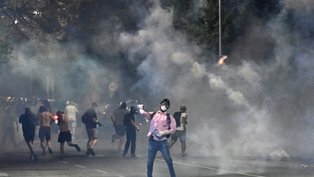 Confrontos eclodem em cidades da Sérvia em nova noite de protestos