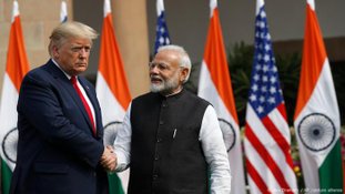 Trump eleva a 50% tarifa sobre a Índia por comprar petróleo da Rússia