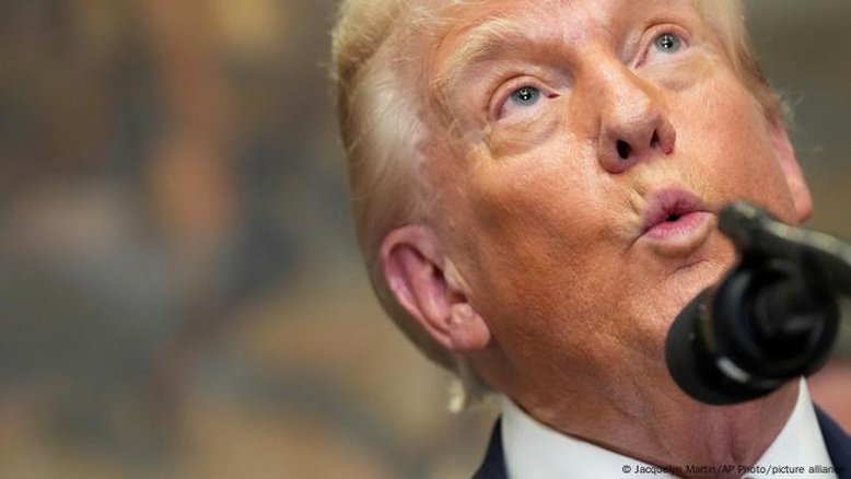 Trump assina ordem e tarifaço entra em vigor em 7 de agosto