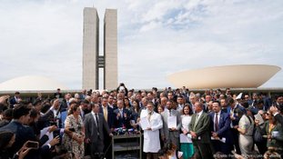 Após prisão de Bolsonaro, oposição ameaça travar Congresso