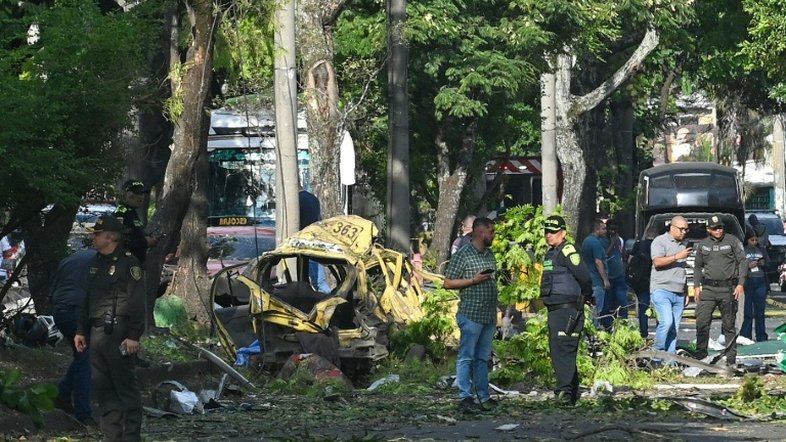 Jornada de violência na Colômbia deixa 13 mortos e dezenas de feridos
