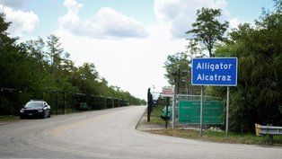 En "Alcatraz de los Caimanes", detenidos denuncian abusos en un limbo legal