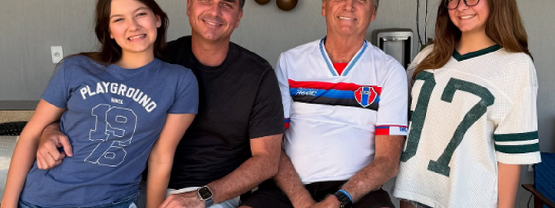 Flávio e Jair Bolsonaro