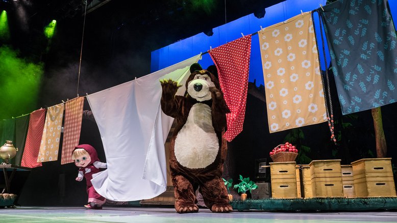 Cena do espetáculo ‘Masha e o Urso: Missão no Circo’