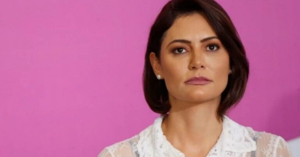 Michelle Bolsonaro usa versículos bíblicos para alfinetar possível indicado ao STF
