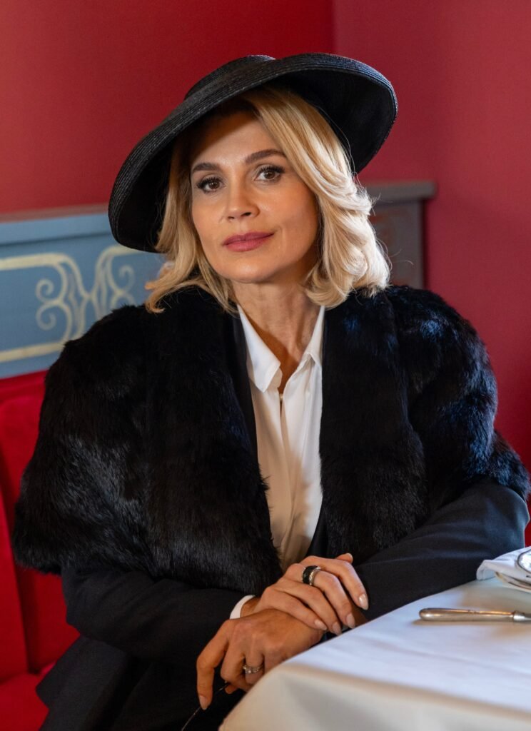 Personagem de Flávia Alessandra retorna em 'Êta Mundo Melhor!'