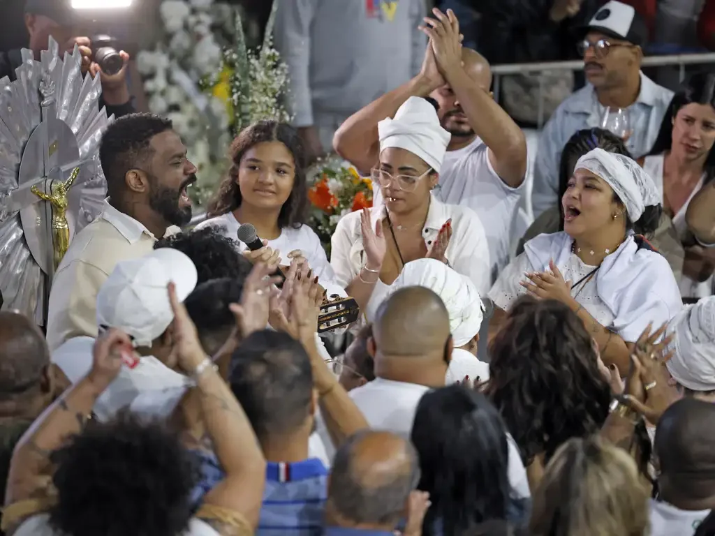 Sambista perfeito: Arlindo Cruz é celebrado com festa no Império Serrano