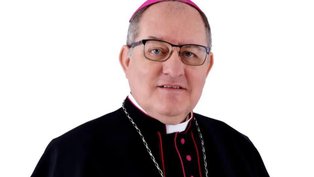 Bispo; comunismo