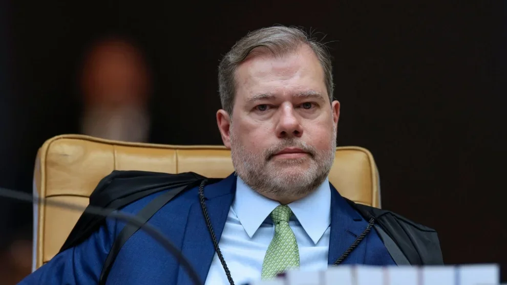 Dias Toffoli assume cargo de ministro efetivo no TSE
