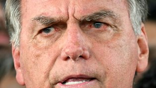 Moraes pede data para julgamento de Bolsonaro