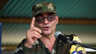 Guerrilheiro mais procurado da Colômbia afirma que não vai se render