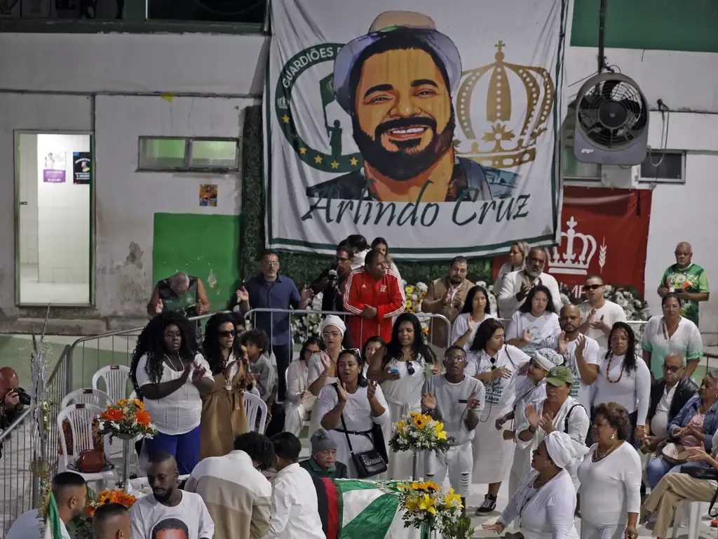 Sambista perfeito: Arlindo Cruz é celebrado com festa no Império Serrano