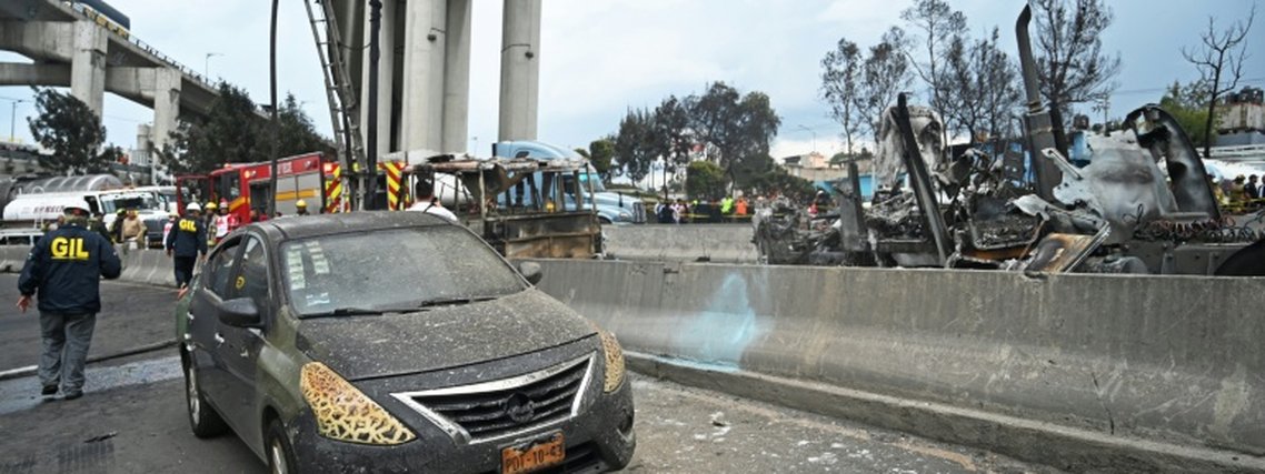 Explosão de caminhão de gás deixa 3 mortos e dezenas de feridos na Cidade do México