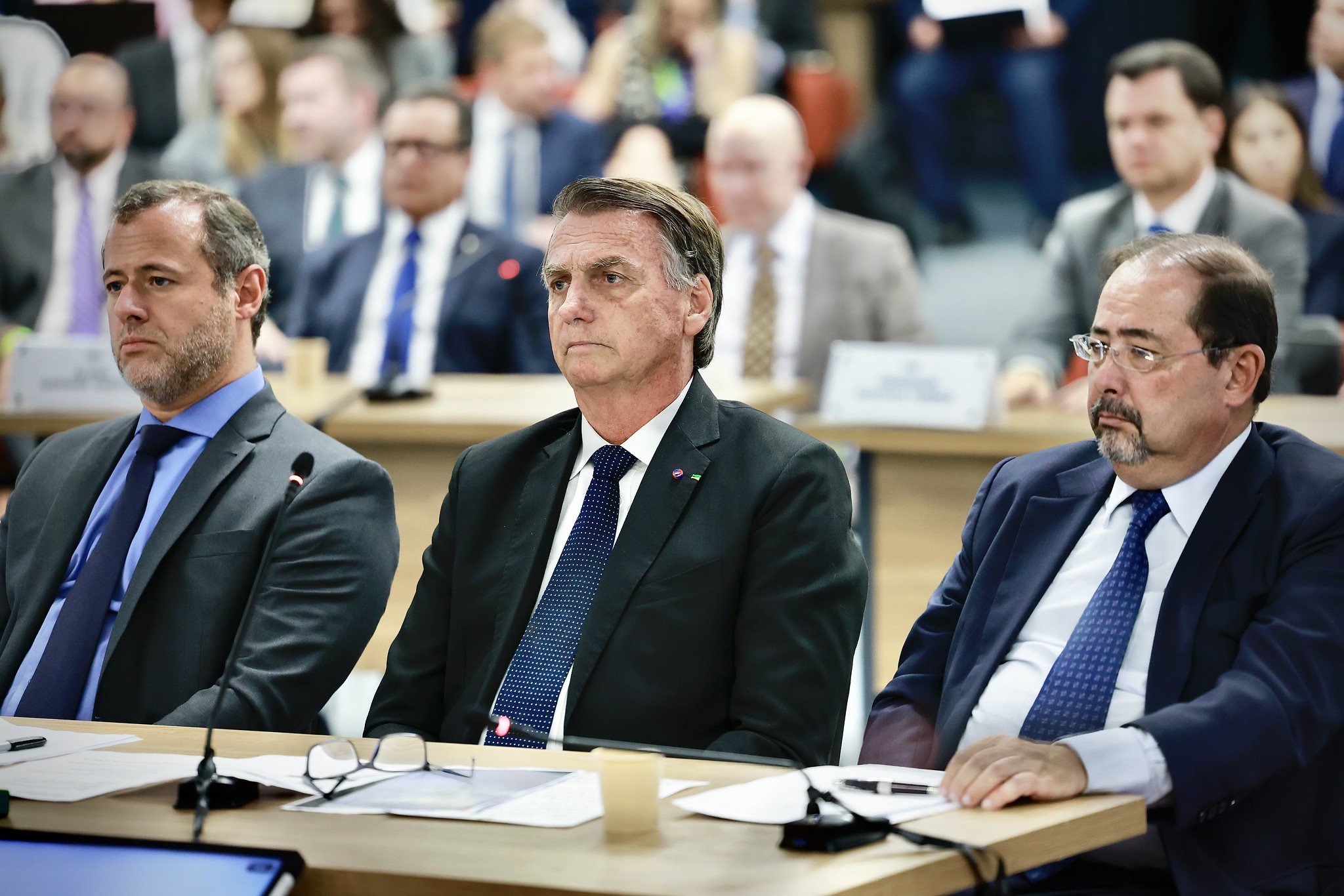 Zanin suspende sessão e julgamento de Bolsonaro retorna nesta quarta-feira 2 Jair Bolsonaro