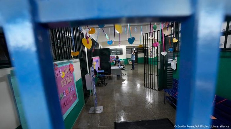 [Coluna] O grito não ouvido de alunos e professores