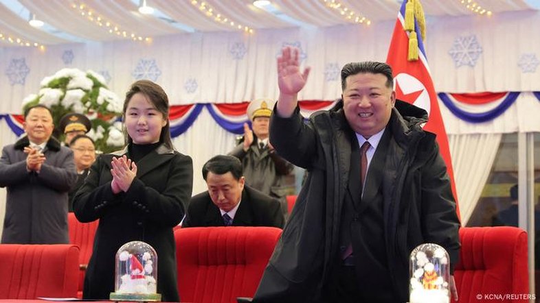 Viagem à China indica que Kim Jong-un pode ter escolhido filha para sucedê-lo