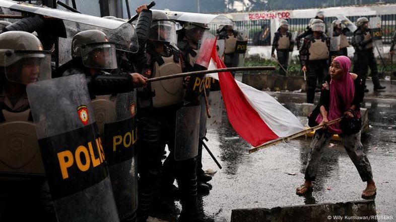 O que está por trás da onda de protestos na Indonésia?