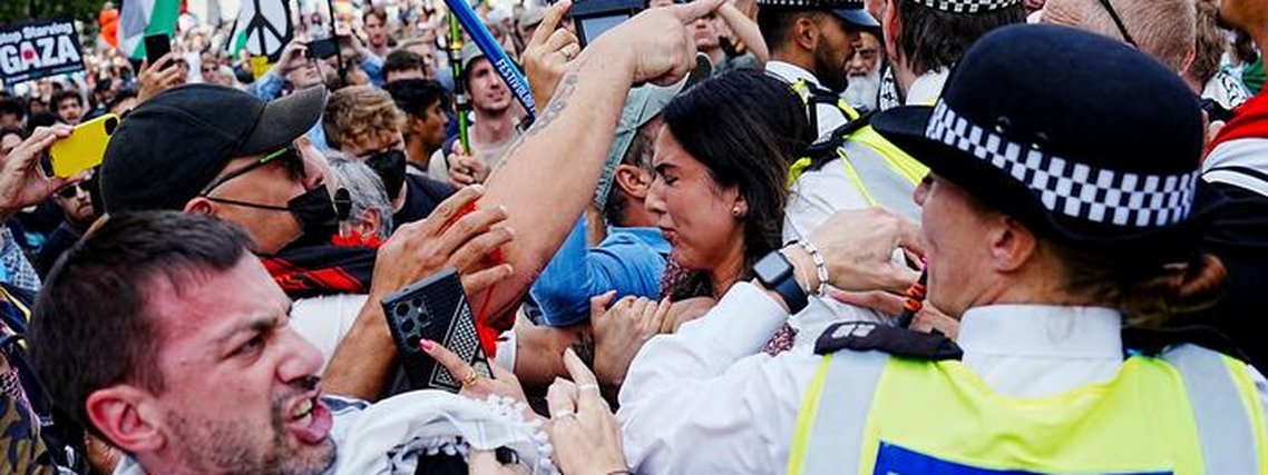 Manifestação favorável ao grupo Palestine Action (Ação Palestina) terminou em intervenção policial em Londres