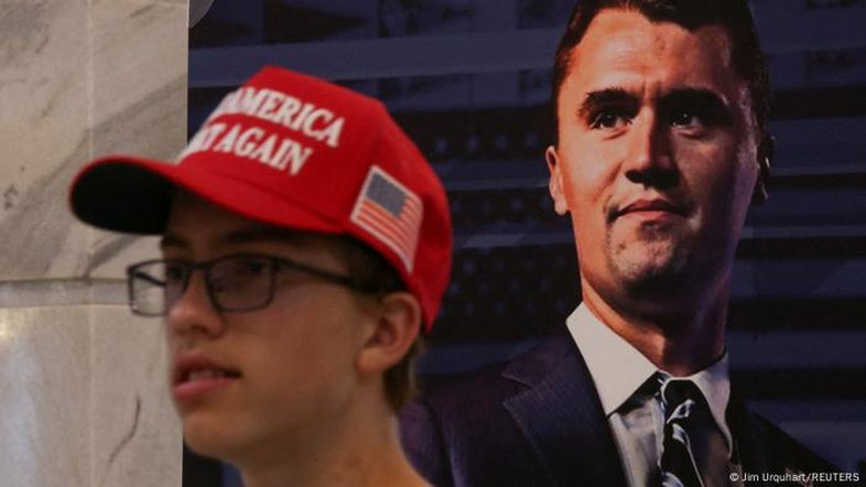 Morte de Kirk expõe a extrema polarização política nos EUA