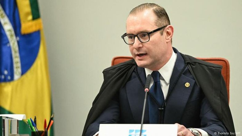 Julgamento de Bolsonaro: STF define penas dos réus