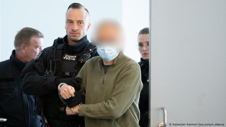 Ex-assessor de deputado da AfD é condenado por espionagem