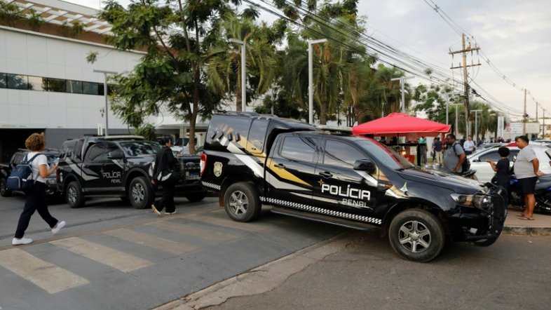 Jair Bolsonaro passará noite no hospital após "sentir-se mal"