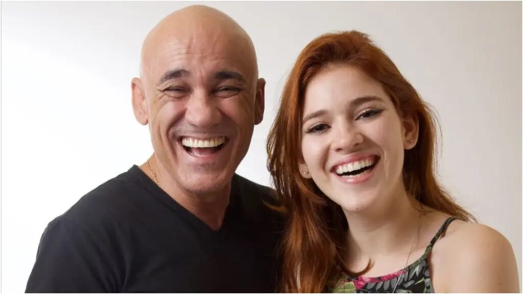 Ana Clara, apresentadora da Globo, rebate críticas após pai virar motorista de app
