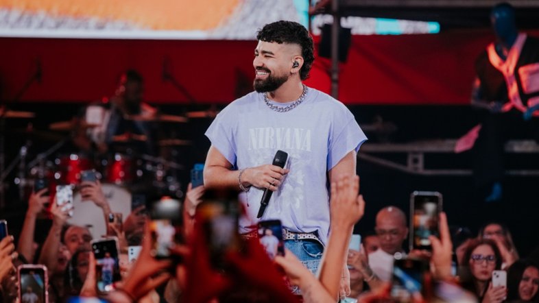 Dilsinho agita São Paulo com edição inédita do 'Pagode do Diferentão'