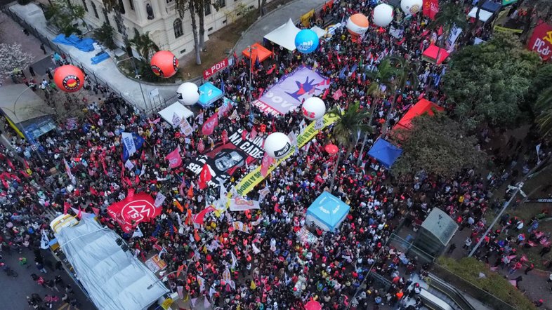 Com ministros de Lula, esquerda faz ato contra anistia no centro de São Paulo