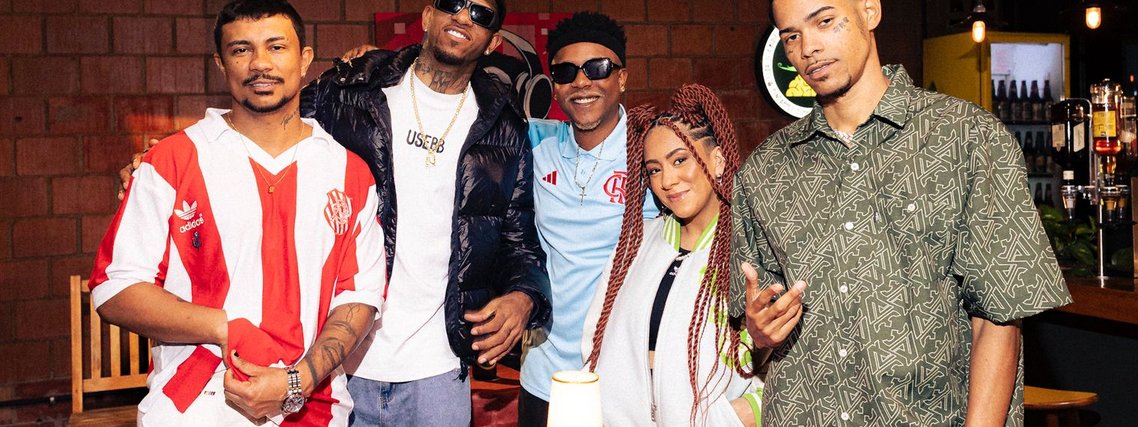 Lukinhas, Xamã, Lourena, BIN e J. Eskine na gravação do clipe