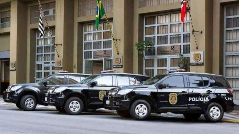 Polícia