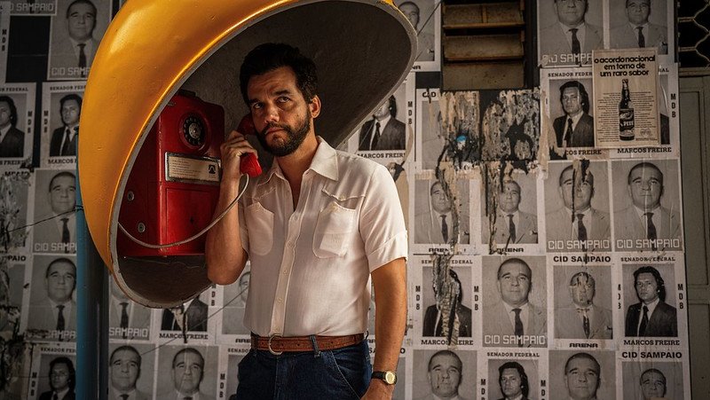 Wagner Moura ganha novo prêmio internacional por 'O Agente Secreto' 4 Wagner Moura em 'O Agente Secreto'