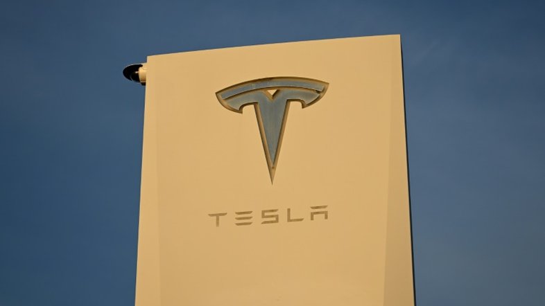 Tesla propõe remuneração para Musk que pode superar US$ 1 trilhão
