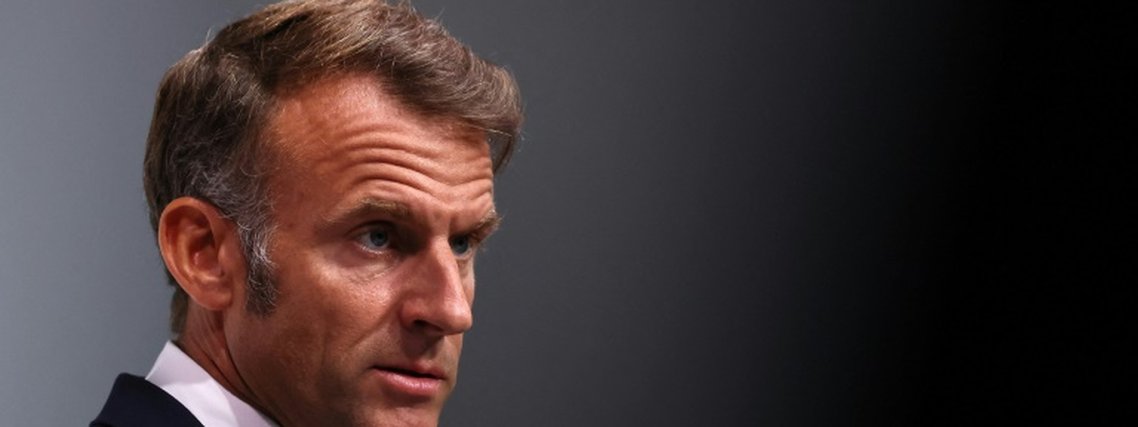 Macron recorre à esquerda para tentar sobreviver à crise política na França